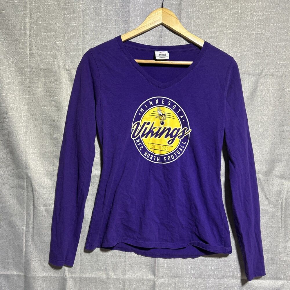 NFLā Women's Minnesota Vikings V-Neck long sleeve small top purple gold